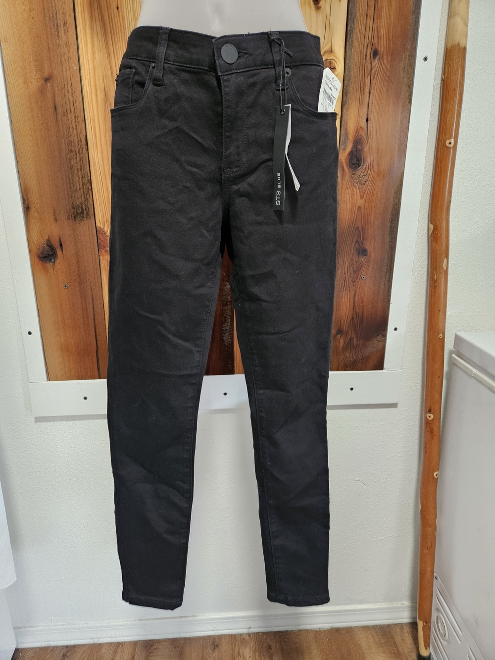 Nordstrom Women's Slim Straight Jeans in Black